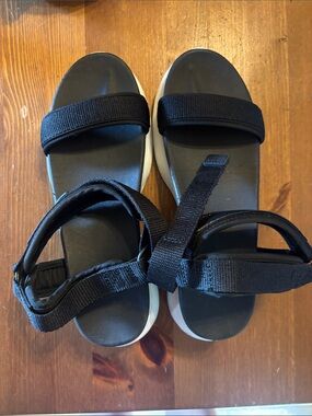 Black Platform Strap Sandals